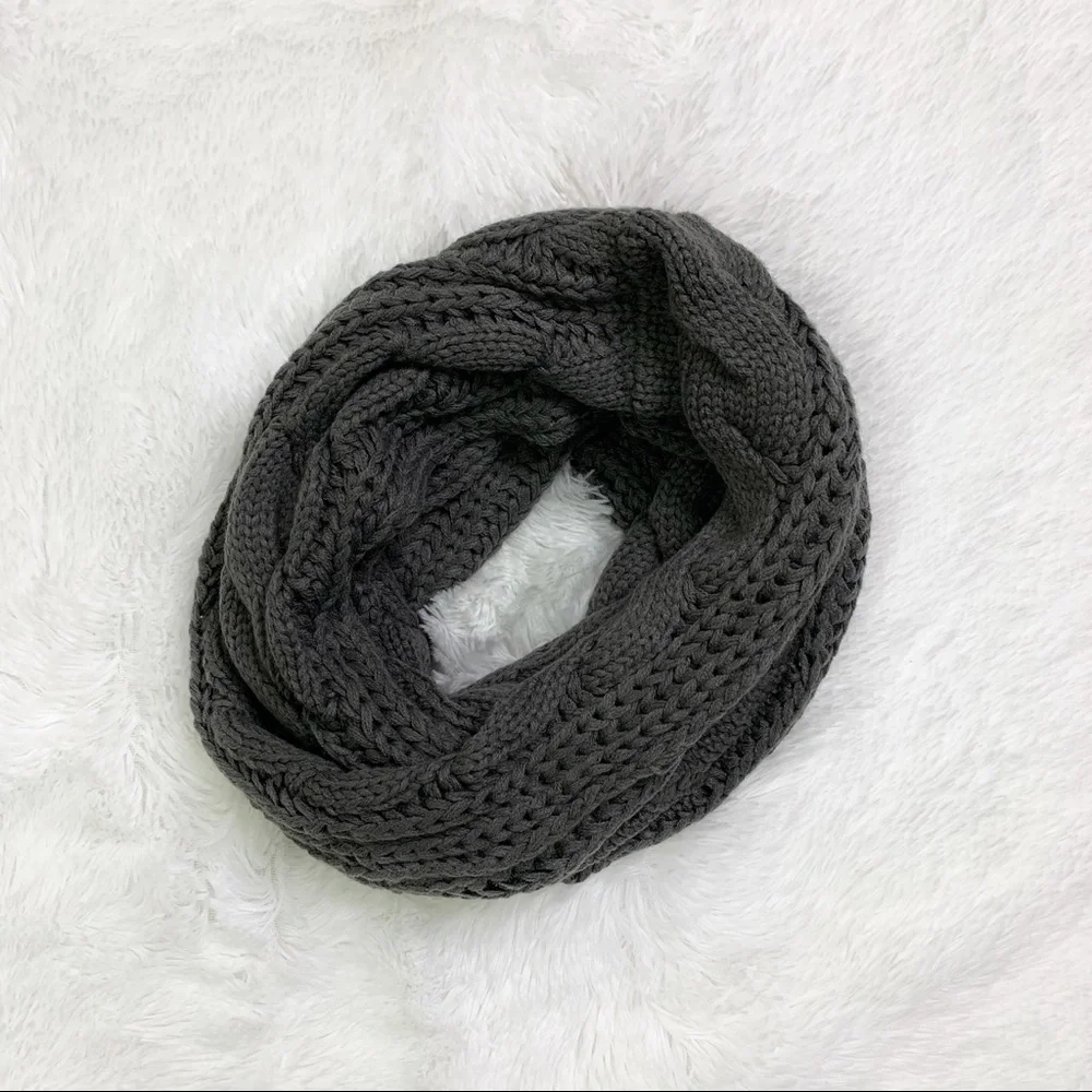 Stitch Fix Cable Knit Infinity Scarf
